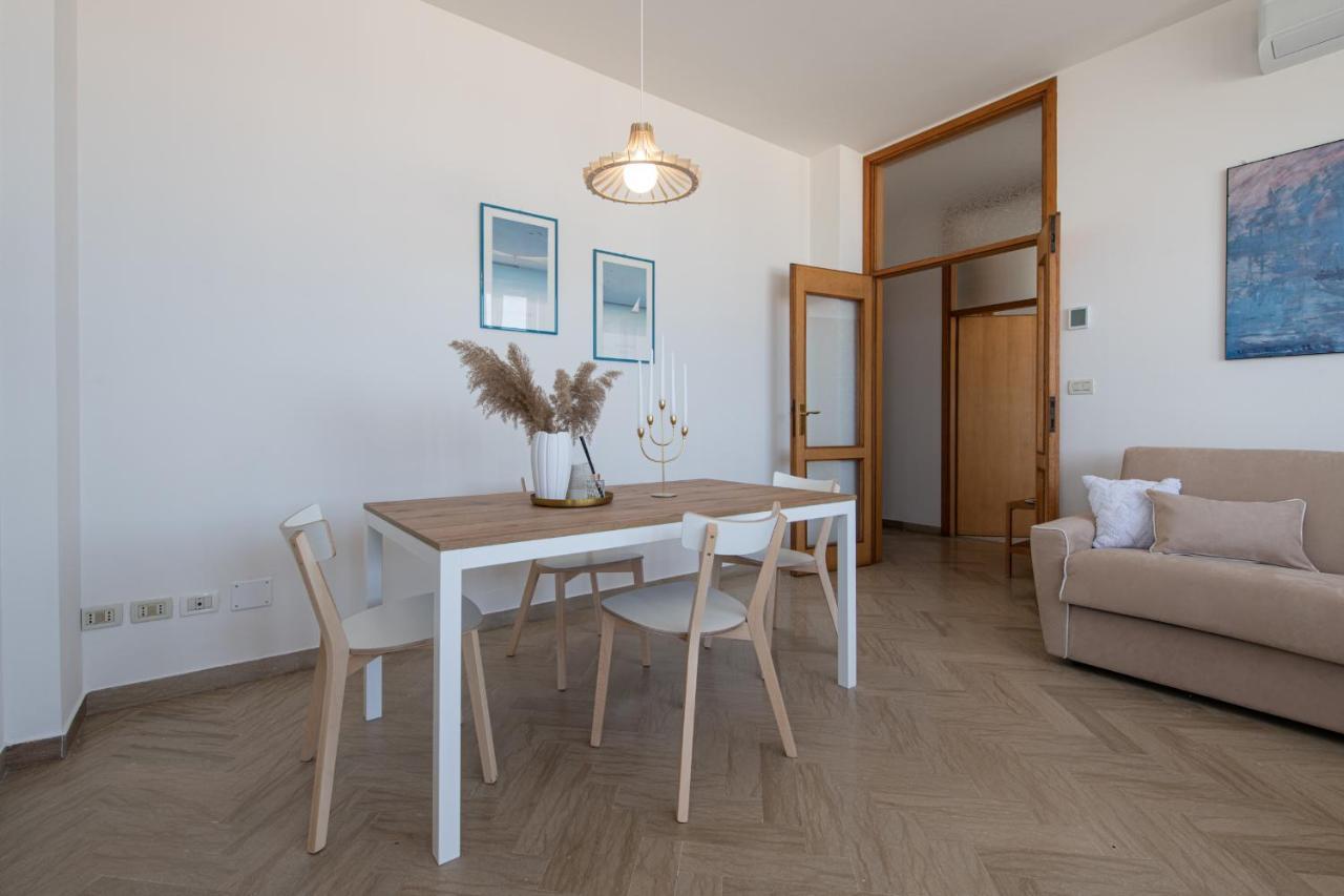 Apartamento Ventodue Rímini Exterior foto