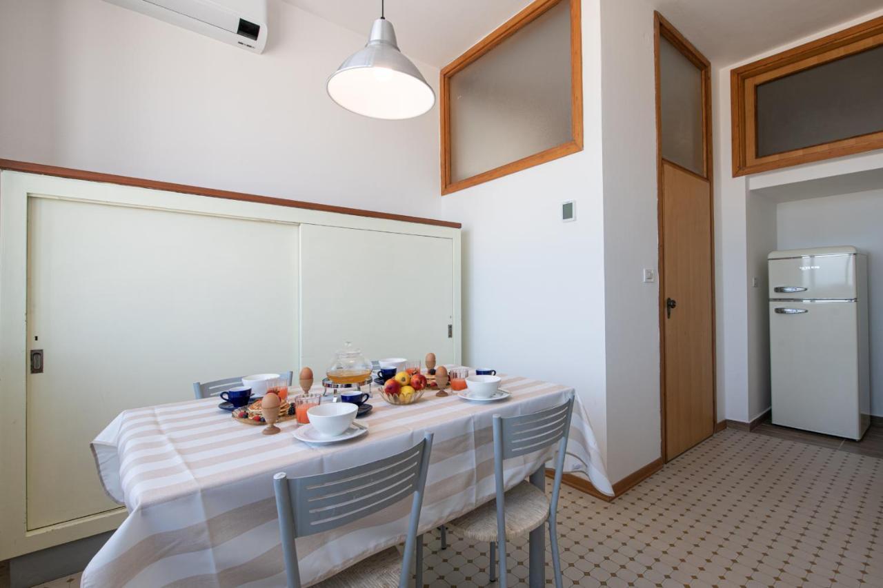 Apartamento Ventodue Rímini Exterior foto